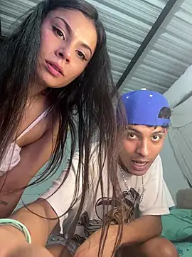 ValenSuarez25 online show from June 22, 1:18 am