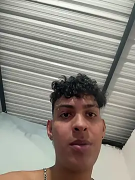 ValenSuarez25 online show from June 30, 12:55 am