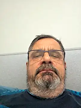 axecoman60 online show from January 15, 5:05 pm