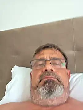 Snapshot of axecoman60 chatting on July 12, 9:11 am axecoman60 online show from July 12, 9:11 am