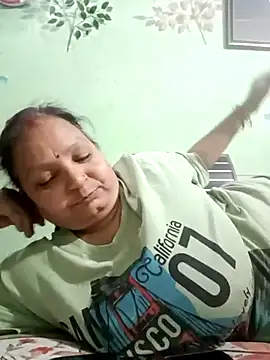 Kavya kapoor online show from March 23, 8:04 am