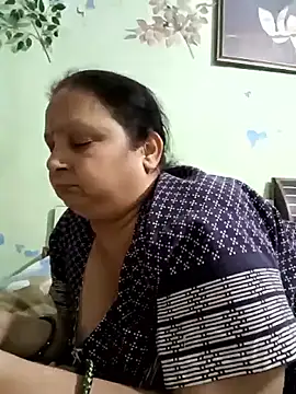 Snapshot of Kavya_kapoor chatting on May 7, 5:07 pm Kavya kapoor online show from May 7, 5:07 pm