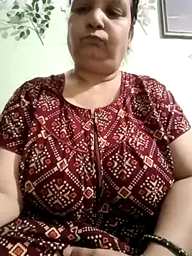 Snapshot of Kavya_kapoor chatting on May 9, 4:56 pm Kavya kapoor online show from May 9, 4:56 pm
