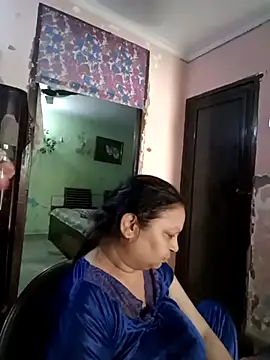 Snapshot of Kavya_kapoor chatting on May 11, 4:07 am Kavya kapoor online show from May 11, 4:07 am