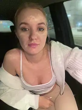 Devill Angel  online show from December 14, 2:21 pm