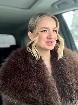 Devill Angel  online show from January 11, 10:20 am