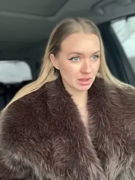 Devill Angel  online show from February 9, 8:18 am