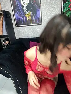 Snapshot of CamiilaMarti chatting on June 10, 5:01 pm CamiilaMarti online show from June 10, 5:01 pm