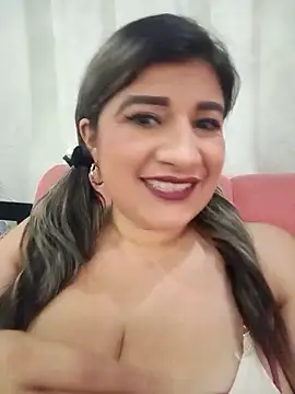 Hannahcandyy online show from January 9, 8:10 pm