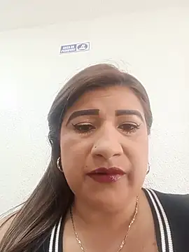 Snapshot of Hannahcandyy chatting on June 9, 4:51 pm Hannahcandyy online show from June 9, 4:51 pm