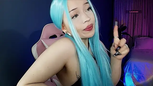 Kendall Bunnyy online show from February 10, 7:51 pm