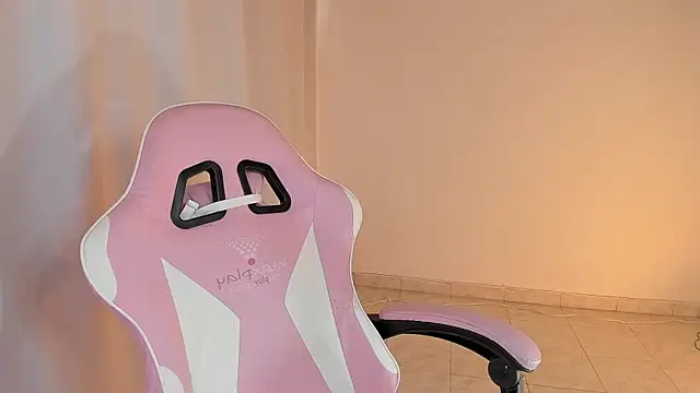 Kendall Bunnyy online show from July 25, 7:55 pm