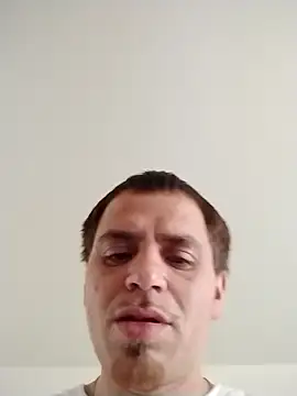 Snapshot of Reezy21stst chatting on September 19, 4:40 pm Reezy21stst online show from September 19, 4:40 pm