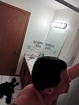 Snapshot of Reezy21stst chatting on September 20, 5:25 pm Reezy21stst online show from September 20, 5:25 pm