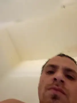 Snapshot of Reezy21stst chatting on October 26, 9:15 am Reezy21stst online show from October 26, 9:15 am