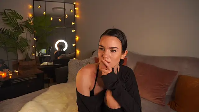 Heidi11 online show from October 19, 7:47 pm