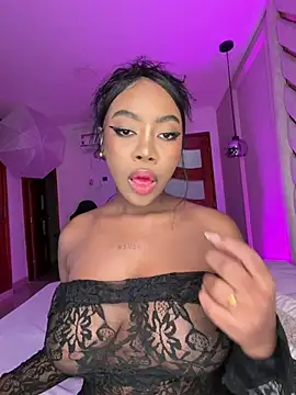 Snapshot of Lola_King chatting on May 12, 3:47 am Lola King online show from May 12, 3:47 am