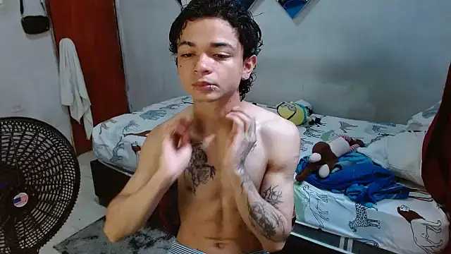 Lovebeng  online show from November 6, 6:09 pm