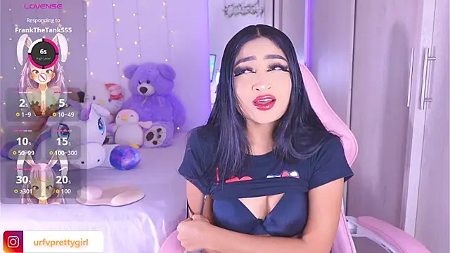 urfavprettygirl online show from June 1, 3:08 am