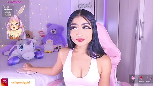 urfavprettygirl online show from June 11, 8:45 am