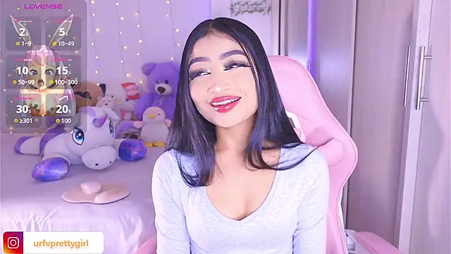 urfavprettygirl online show from June 20, 1:30 am