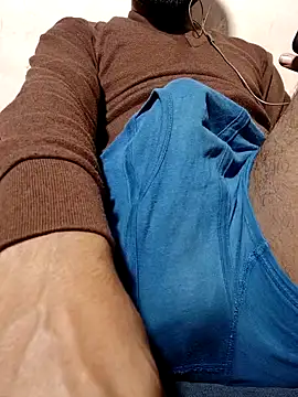 Snapshot of Fucker_boy_1 chatting on December 10, 8:38 pm Fucker boy 1 online show from December 10, 8:38 pm