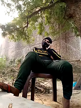 Snapshot of Fucker_boy_1 chatting on January 2, 9:00 am Fucker boy 1 online show from January 2, 9:00 am