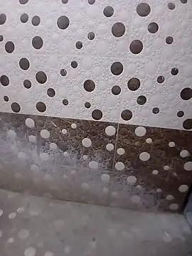 Snapshot of Fucker_boy_1 chatting on January 7, 1:06 am Fucker boy 1 online show from January 7, 1:06 am