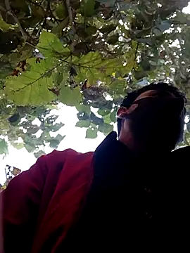 Snapshot of Fucker_boy_1 chatting on February 20, 1:25 am Fucker boy 1 online show from February 20, 1:25 am