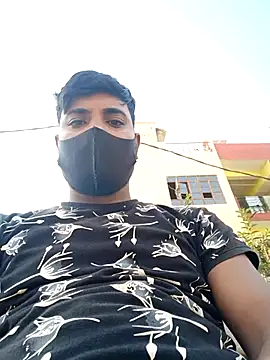 Snapshot of Fucker_boy_1 chatting on March 8, 10:11 am Fucker boy 1 online show from March 8, 10:11 am