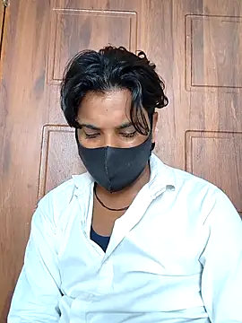 Snapshot of Fucker_boy_1 chatting on September 25, 1:09 am Fucker boy 1 online show from September 25, 1:09 am