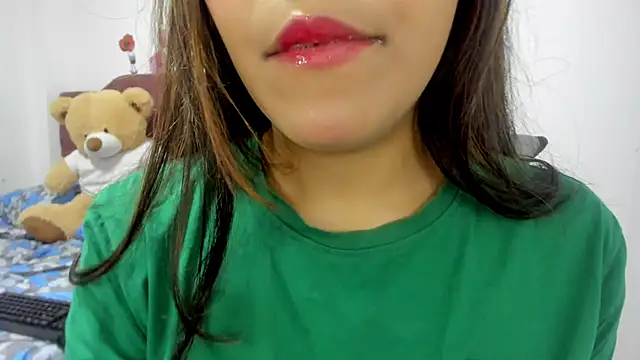 Snapshot of veky_saliva01 chatting on February 10, 7:17 pm veky saliva01 online show from February 10, 7:17 pm