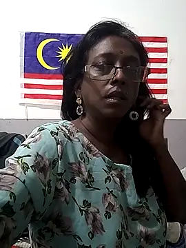 mamakarma1403 online show from December 3, 4:27 pm