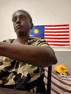 mamakarma1403 online show from February 12, 7:42 pm