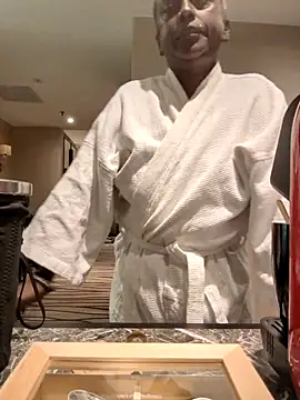 mamakarma1403 online show from April 19, 3:28 am