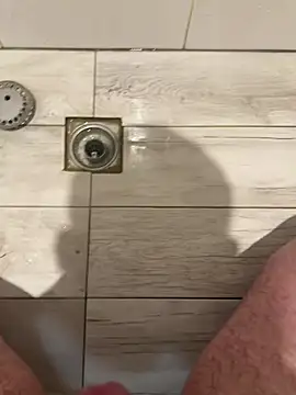 Snapshot of tiou72 chatting on March 13, 5:41 pm tiou72 online show from March 13, 5:41 pm