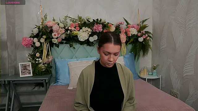 AliceBrayan online show from March 4, 5:08 pm