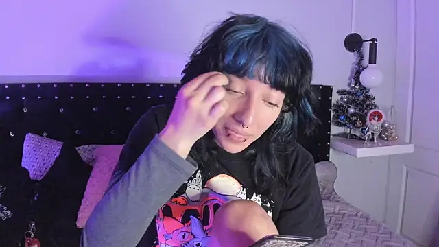 Ghosty Doll online show from December 19, 9:22 pm