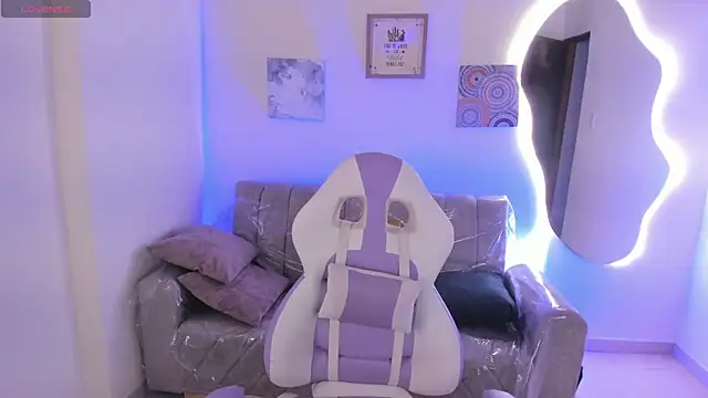 Charlotte cowell sub1  online show from December 17, 5:08 pm