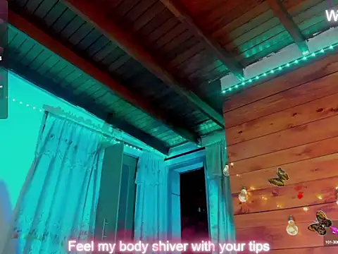 Snapshot of mykaelahoney chatting on October 3, 4:31 am mykaelahoney online show from October 3, 4:31 am