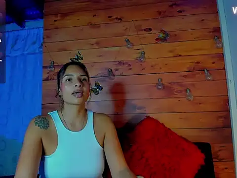 Snapshot of mykaelahoney chatting on October 16, 3:29 am mykaelahoney online show from October 16, 3:29 am