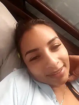 Snapshot of mykaelahoney chatting on October 27, 3:16 pm mykaelahoney online show from October 27, 3:16 pm