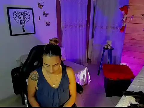 mykaelahoney online show from February 27, 2:55 am