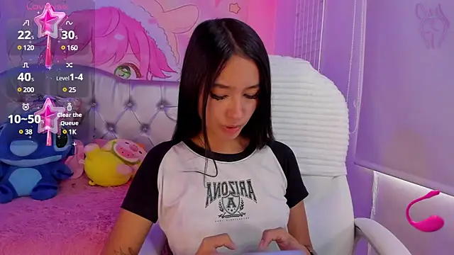 Snapshot of sophie_ws chatting on December 21, 8:54 pm sophie ws online show from December 21, 8:54 pm