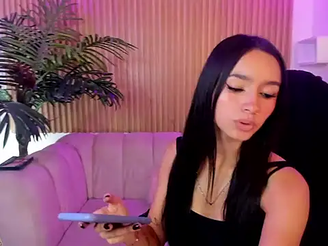 Snapshot of sophie_ws chatting on December 2, 11:11 pm sophie ws online show from December 2, 11:11 pm