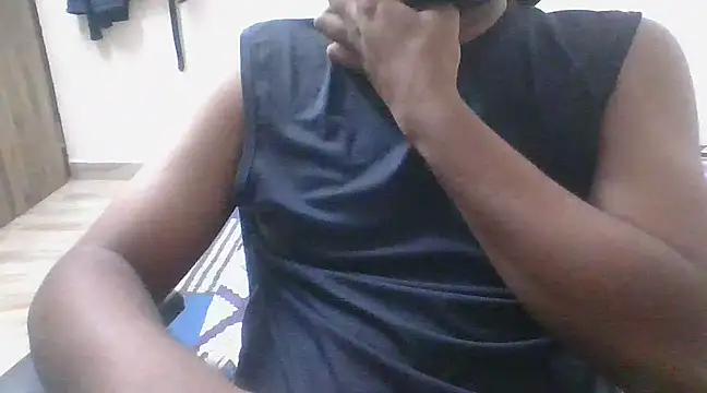 Snapshot of yoyokakshay_1996 chatting on February 20, 5:55 am yoyokakshay 1996 online show from February 20, 5:55 am