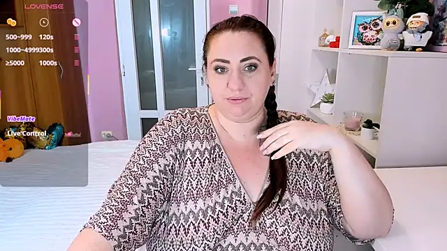 Snapshot of lovely_adelle chatting on November 24, 8:19 pm lovely adelle online show from November 24, 8:19 pm