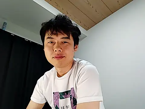 Snapshot of whitebriefboy chatting on September 10, 8:42 pm whitebriefboy online show from September 10, 8:42 pm