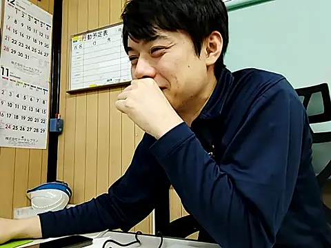 whitebriefboy online show from November 7, 1:55 pm