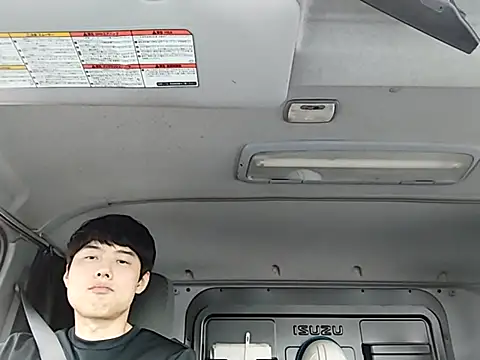 Snapshot of whitebriefboy chatting on May 27, 9:45 pm whitebriefboy online show from May 27, 9:45 pm